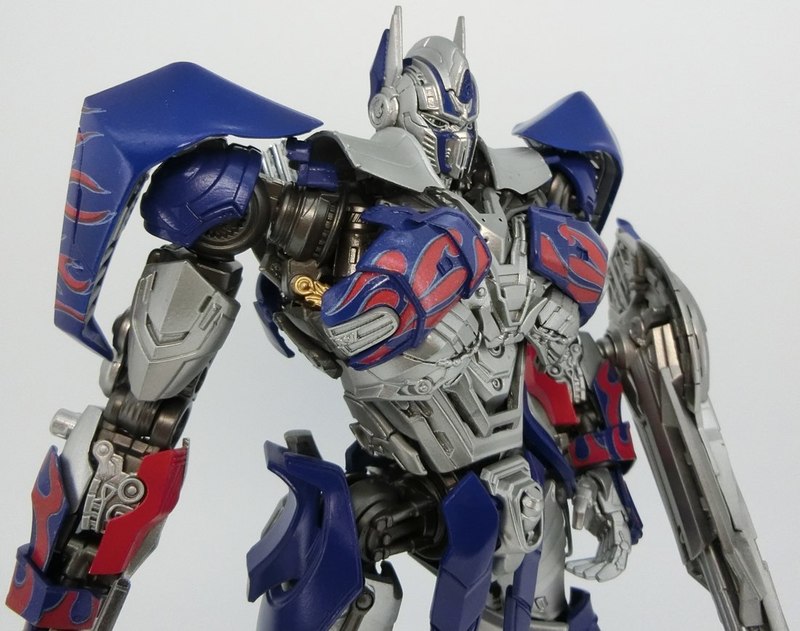 transformers aoe optimus prime toy